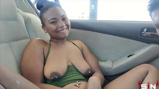 Beskidt Tøs bliver kneppet uden